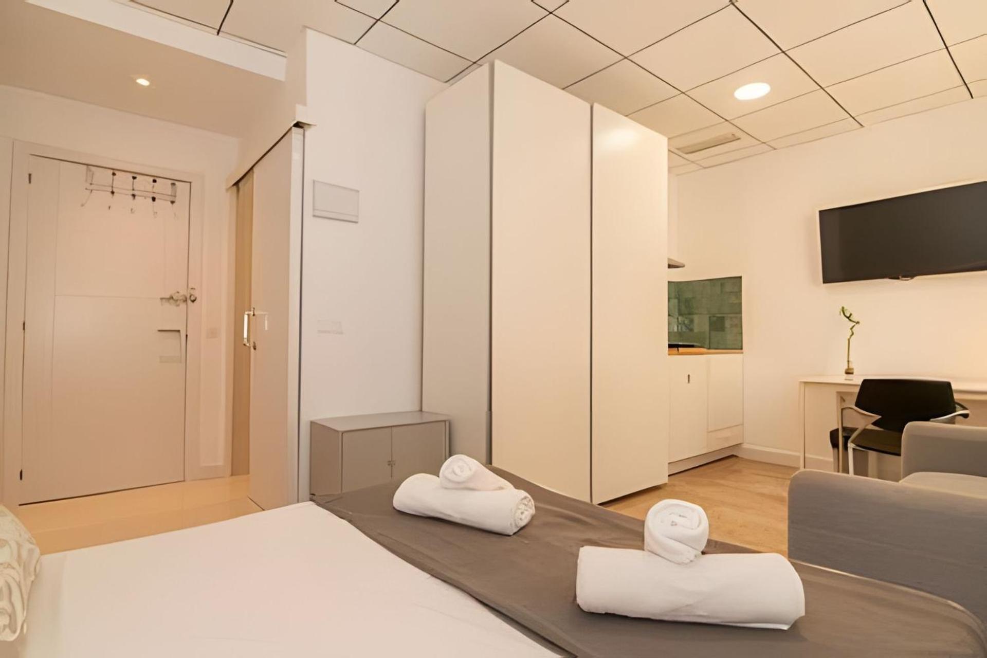 11 Nights Studios Valencia Eksteriør bilde
